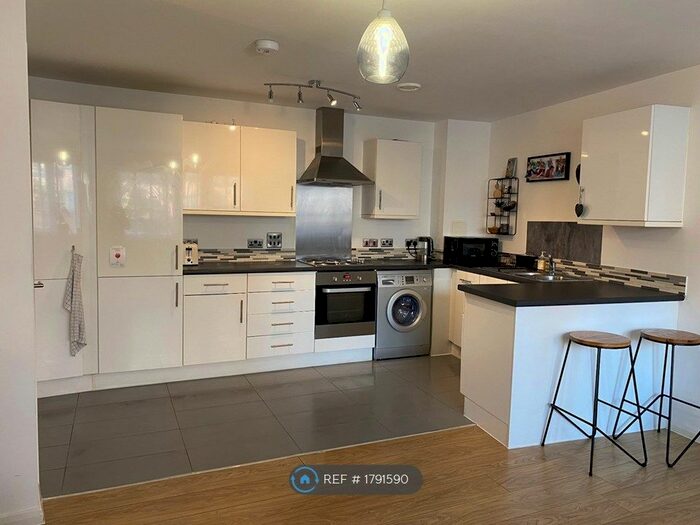 1 Bedroom Flat To Rent In Orchard Court, London, SE26