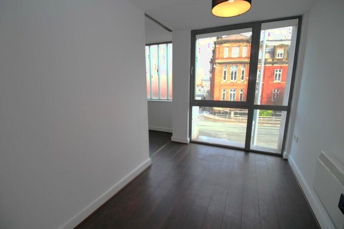 2 Bedroom Apartment To Rent In Transport House, Crescent, Salford, Lancashire, M5