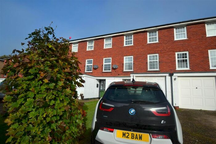 4 Bedroom Terraced House To Rent In Waters Drive, Staines, TW18