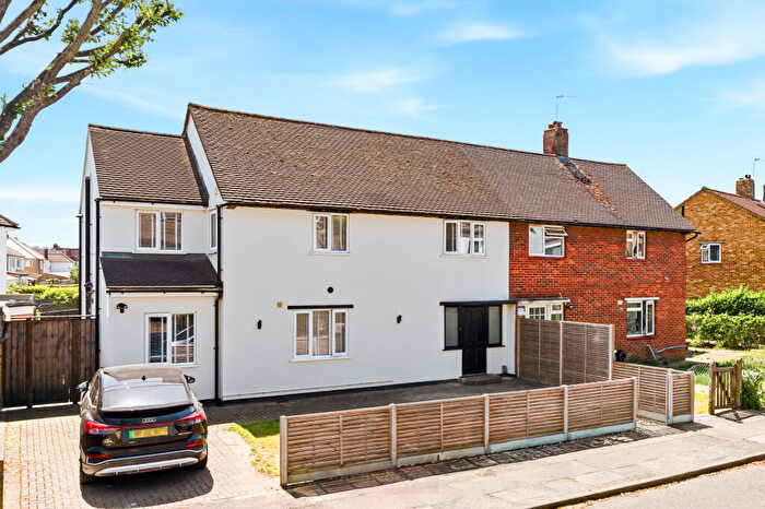 3 Bedroom Semi-Detached House For Sale In Bromley, BR2