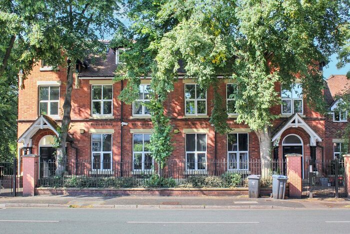 2 Bedroom Flat To Rent In St. James's Road, Dudley, DY1