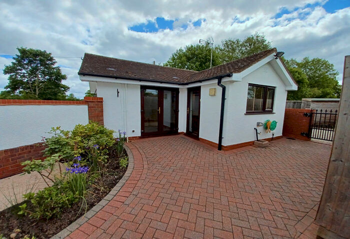 1 Bedroom Bungalow To Rent In The Annexe At Warwick Road, Knowle, Solihull, West Midlands, B93