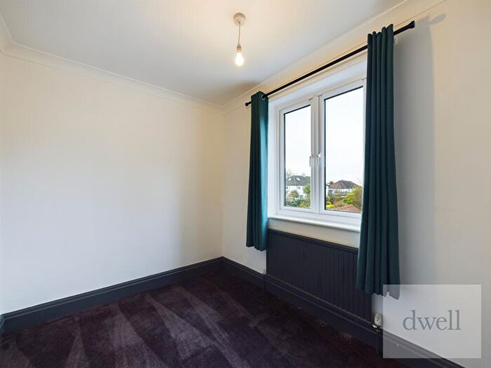 4 Bedroom Semi-Detached House To Rent In Otley Old Road, Cookridge, Leeds, LS16