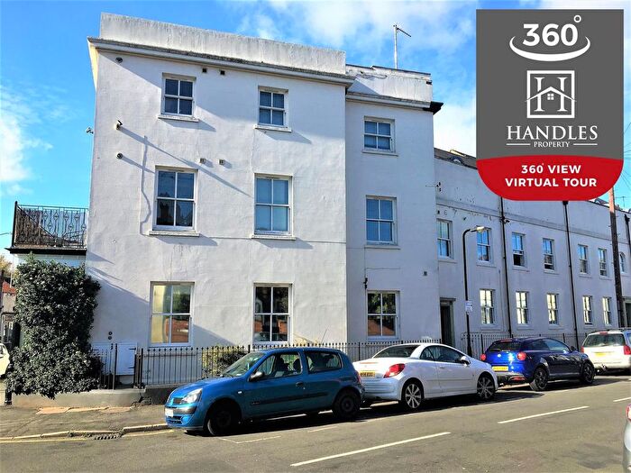 3 Bedroom Flat To Rent In The George Street, Leamington Spa, CV31