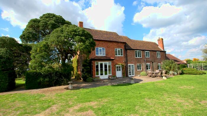 6 Bedroom Flat To Rent In Newent Road, Highnam, Gloucester, GL2