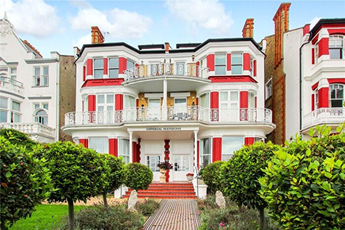 2 Bedroom Apartment To Rent In Westcliff Parade, Westcliff-on-Sea, Essex, SS0