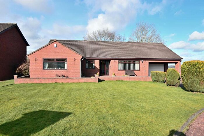 3 Bedroom Detached Bungalow For Sale In Cleves Close, Ferryhill, DL17