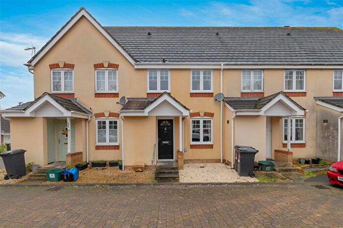 3 Bedroom Terraced House For Sale In Britton Gardens, Kingswood, BS15