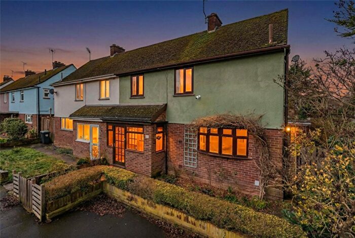 3 Bedroom Semi-Detached House For Sale In Essex Avenue, Chelmsford, Essex, CM1