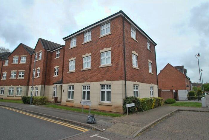 2 Bedroom Apartment To Rent In Brandwood Crescent, Kings Norton, B30