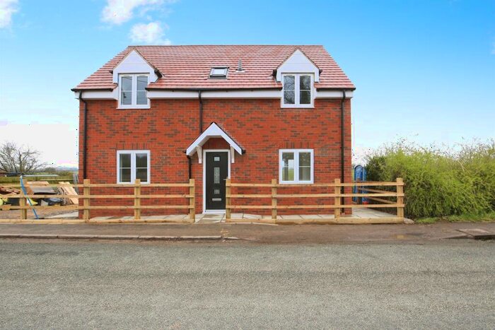 3 Bedroom Detached House For Sale In Six House Bank, West Pinchbeck, Spalding, PE11