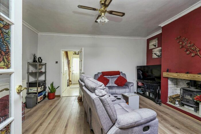 3 Bedroom Terraced House For Sale In Pentre Street, Glynneath, Neath, SA11