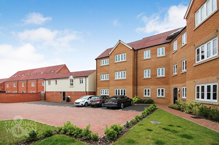 2 Bedroom Flat To Rent In Kestrel Avenue, Queens Hill, Norwich, NR8