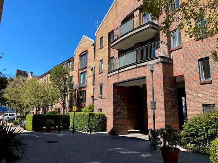 4 Bedroom Flat To Rent In Durward Street, London, E1