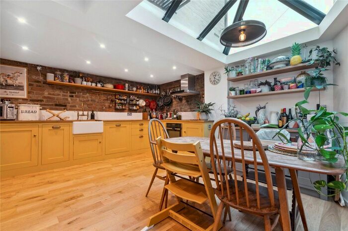4 Bedroom Terraced House To Rent In Gayford Road, London, W12