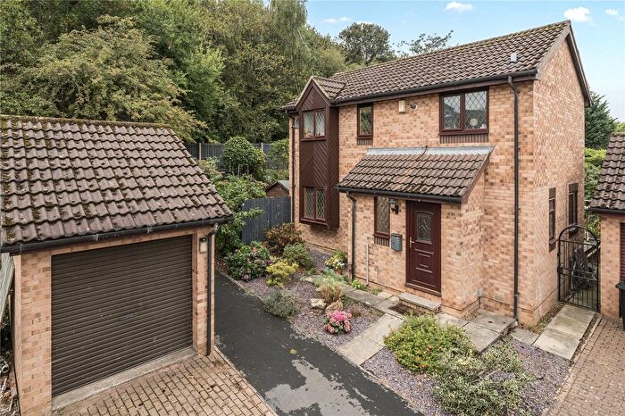 3 Bedroom Detached House For Sale In Horton Rise, Rodley, Leeds, West Yorkshire, LS13