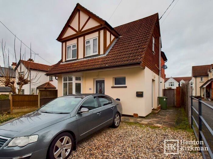 2 Bedroom Maisonette To Rent In Station Road, Billericay, Essex, CM12