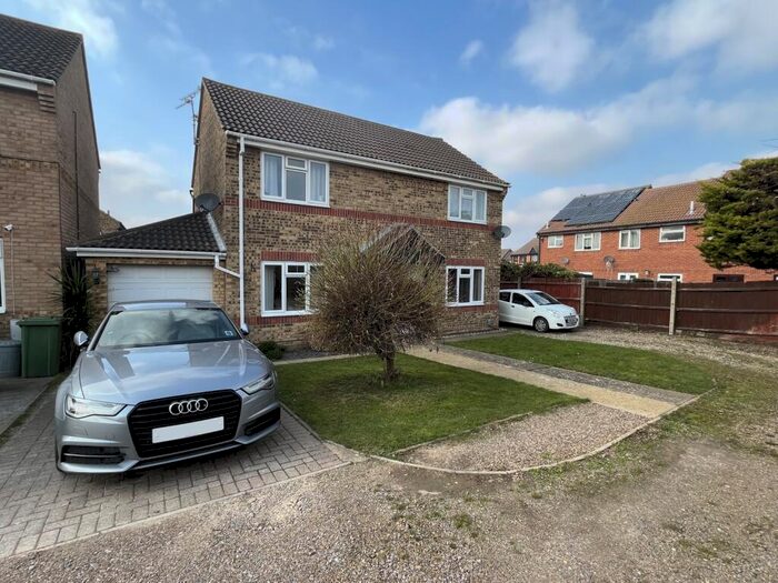 2 Bedroom Semi-Detached House To Rent In Runnacles Way, Felixstowe, IP11