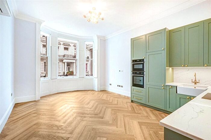 2 Bedroom Flat To Rent In Trebovir Road, London, SW5