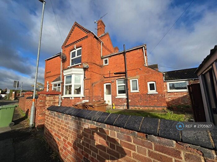 5 Bedroom End Of Terrace House To Rent In College Street, Wellingborough, NN8