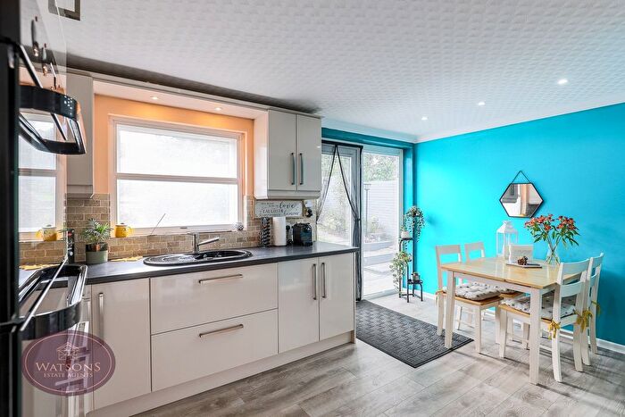 3 Bedroom Detached House For Sale In Bagnall Road, Nottingham, NG6