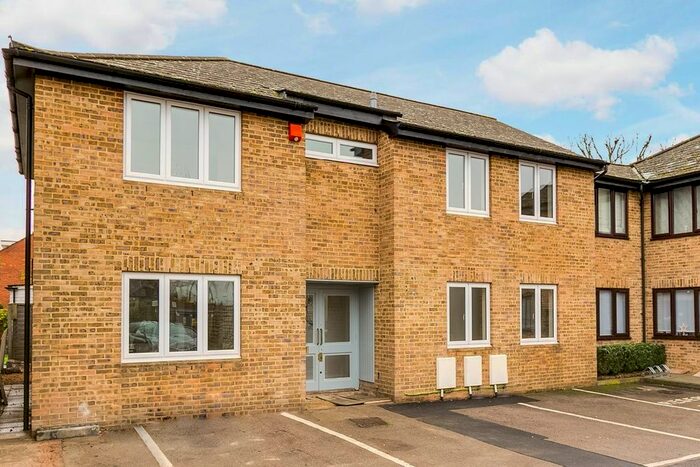 1 Bedroom Flat To Rent In Dunster House, Archer Mews, Hampton Hill TW12