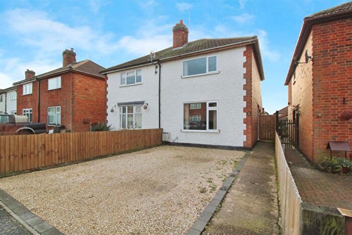 2 Bedroom Semi-Detached House For Sale In Naseby Road, Hillmorton, Rugby, CV22