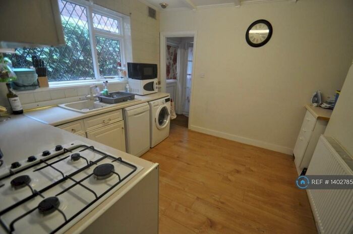 1 Bedroom Maisonette To Rent In Blandford Road, Kent, BR3