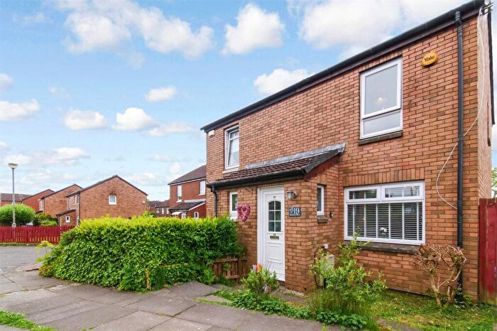 2 Bedroom Semi-Detached House For Sale In Harburn Place, Summerston, Glasgow, G23