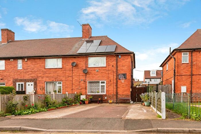 3 Bedroom End Of Terrace House For Sale In Bidford Road, Nottingham, Nottinghamshire, NG8