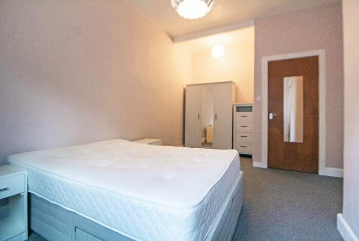 1 Bedroom Flat To Rent In Torrisdale Street, Queens Park, Glasgow, G42