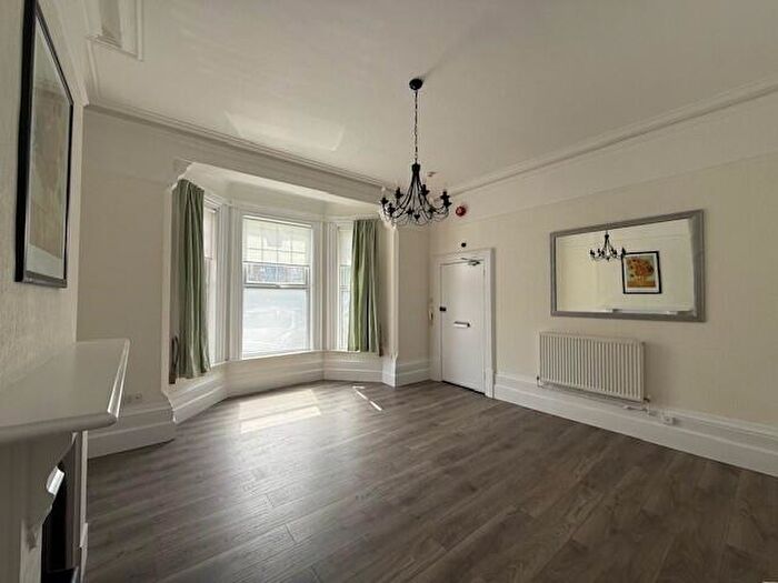 1 Bedroom Flat To Rent In Burton Road, Derby, DE23