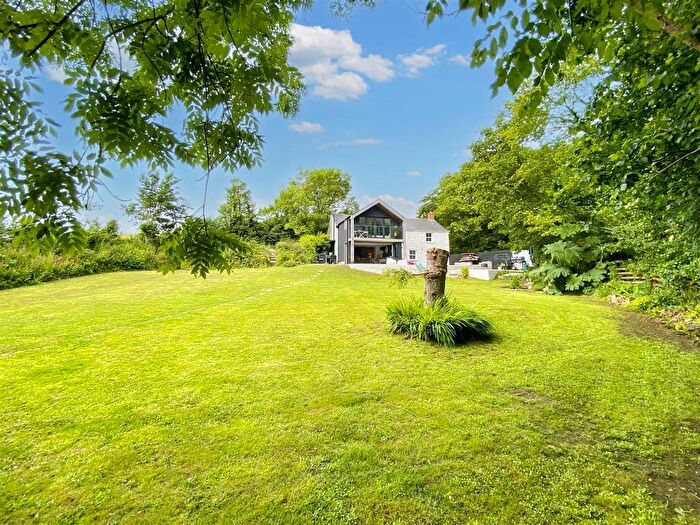 5 Bedroom Detached House For Sale In Beautifully Presented Family Home, Mullion, TR12