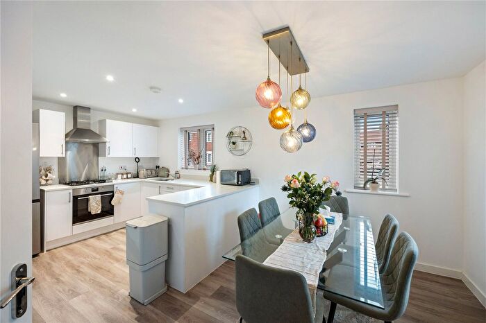 3 Bedroom Detached House For Sale In Tulip Road, Lyde Green, Bristol, BS16