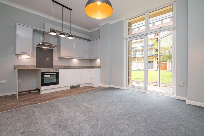 1 Bedroom Flat For Sale In Friar Street, Droitwich Spa, WR9