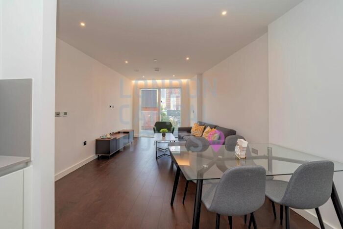 2 Bedroom Apartment To Rent In Senate Building, Lanchester Way, London, SW11