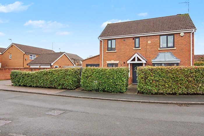 3 Bedroom Detached House For Sale In Pheasant Oak, Coventry, CV4