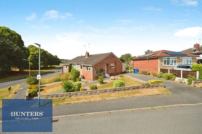2 Bedroom Semi-Detached Bungalow For Sale In Lindale Road, Dunston, Chesterfield, S41