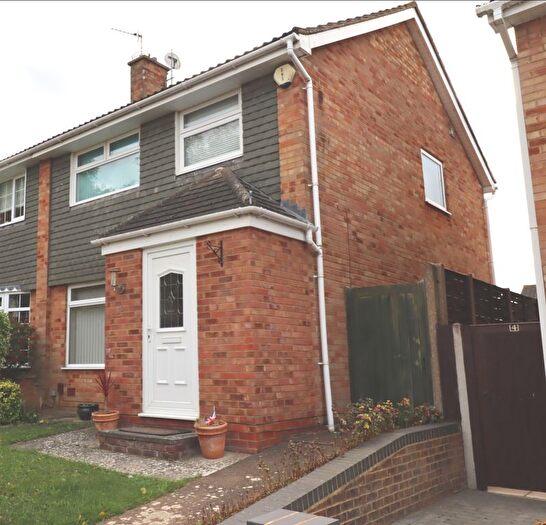 3 Bedroom Semi-Detached House To Rent In Clyde Place, Bletchley, Milton Keynes, MK3
