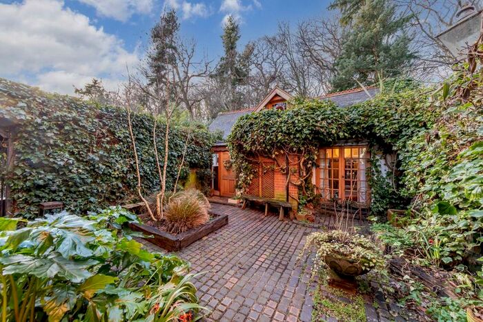 2 Bedroom Detached House To Rent In Muswell Hill Road, London, N10