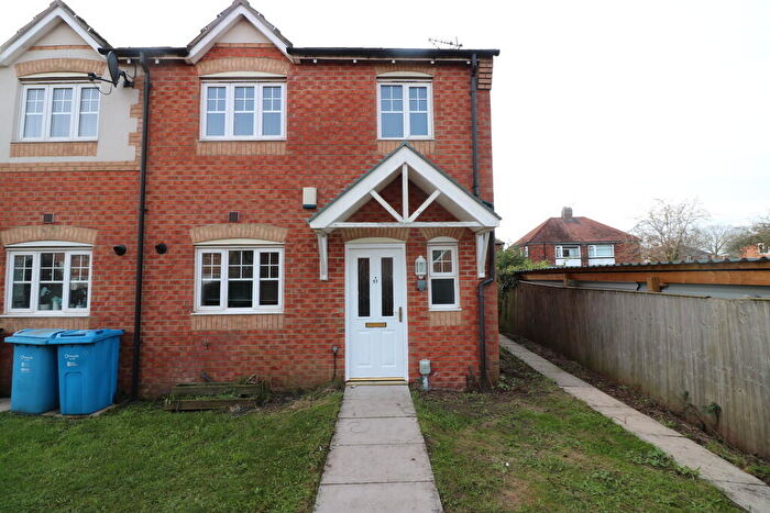 3 Bedroom End Of Terrace House To Rent In Hainsworth Park, Off Hall Road, Hull, HU6