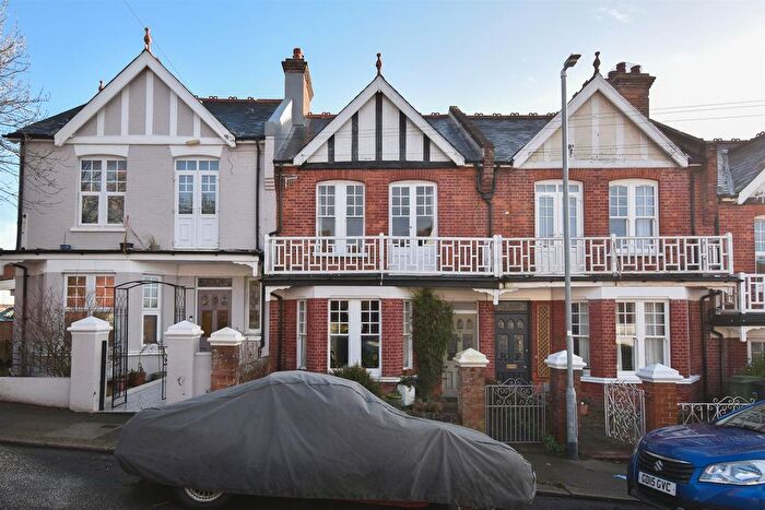 3 Bedroom Terraced House For Sale In Downs Road, Hastings, TN34