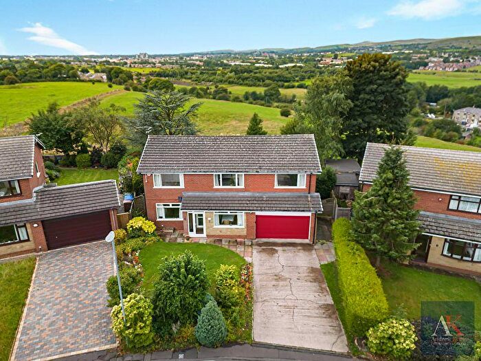 5 Bedroom Detached House For Sale In Derwent Drive, Littleborough, OL15