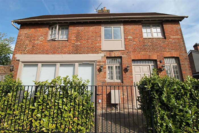 2 Bedroom Property To Rent In Totteridge Avenue, High Wycombe, HP13