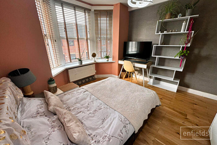 2 Bedroom Semi-Detached House For Sale In Princes Road, Southampton, SO15