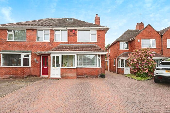 3 Bedroom Semi-Detached House For Sale In Somercotes Road, Great Barr, Birmingham, B42