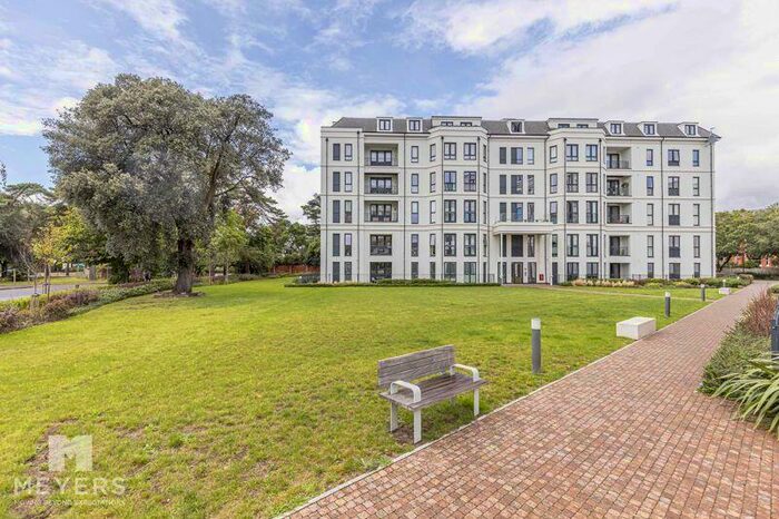 1 Bedroom Apartment To Rent In Hawthorne Court, B West Cliff Road, Bournemouth, BH2