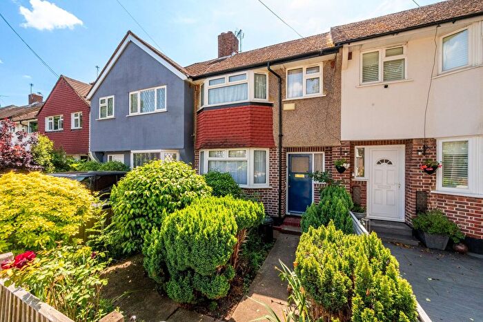 3 Bedroom Terraced House For Sale In Lisbon Avenue, Twickenham, TW2
