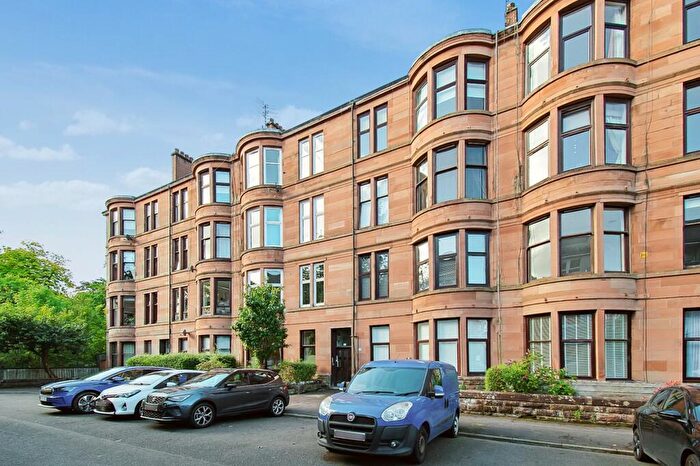 2 Bedroom Flat To Rent In Woodford Street, Flat -, Shawlands, Glasgow, G41