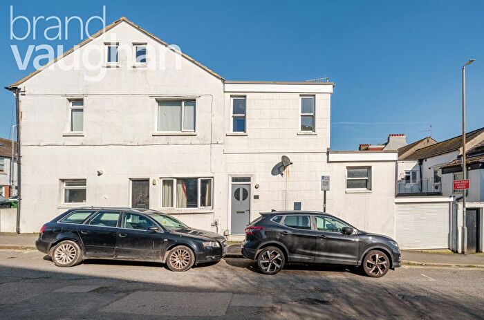 2 Bedroom Terraced House To Rent In Bennett Road, Brighton, East Sussex, BN2